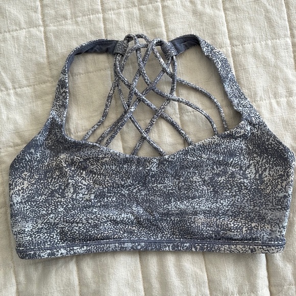 lululemon athletica Other - Lululemon free to be bra